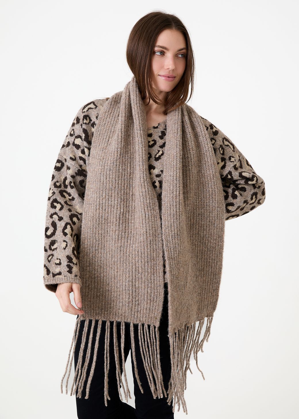Chunky Tassel Scarf