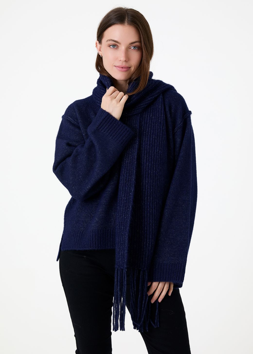 Chunky Tassel Scarf