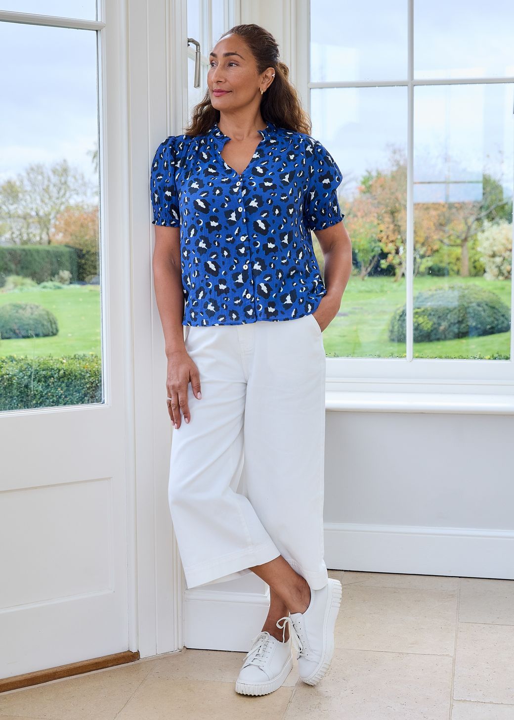 Leopard Smudge Frill Edge v Neck Blouse