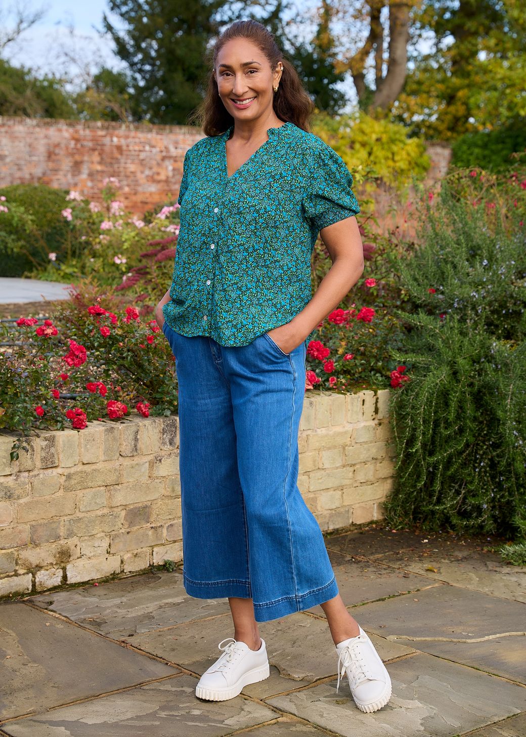 Denim Cropped Wide Leg Elastic Back Jean