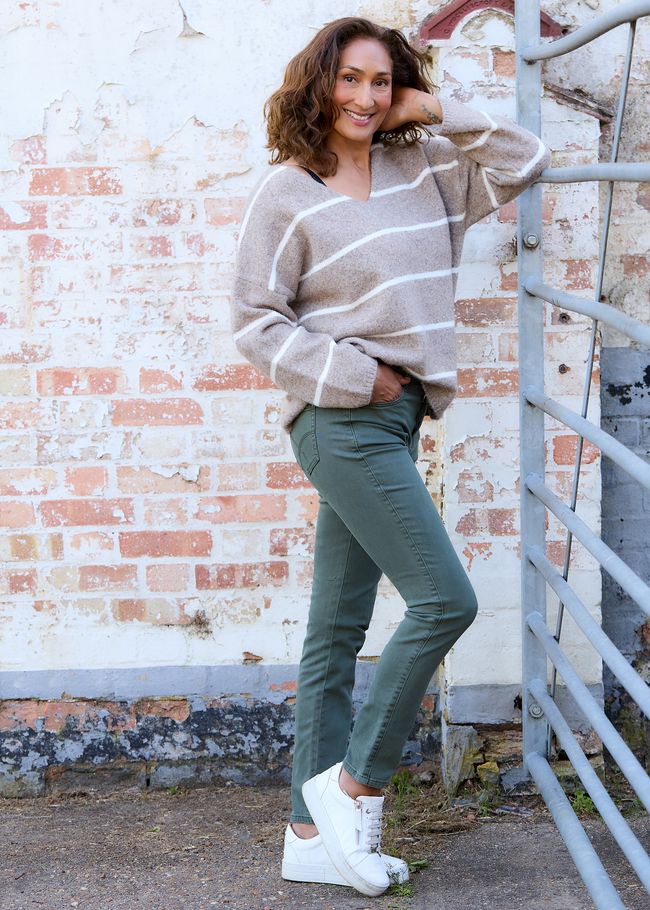 Super Stretch Sateen Skinny Jean - Khaki - front view
