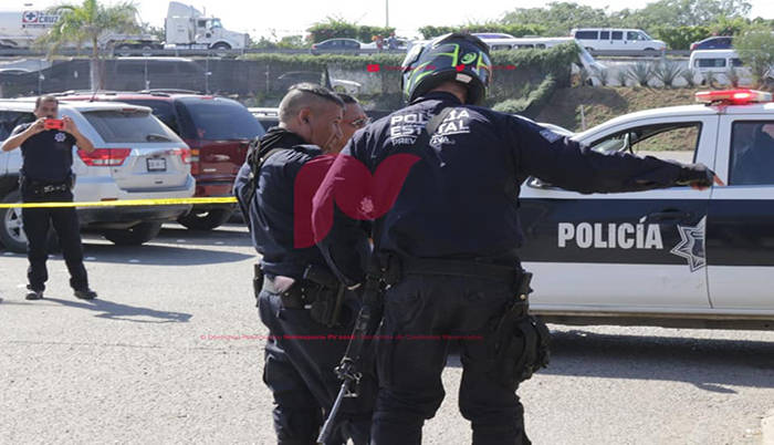 Sujeto es baleado en la plaza Lago Real, Bahía de Banderas