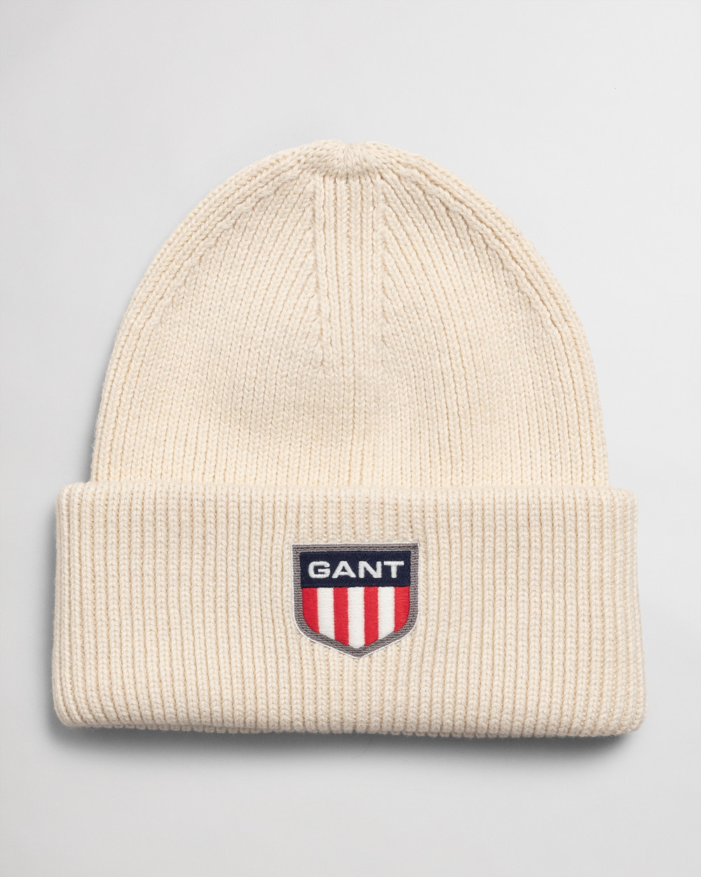 D1. GANT RETRO SHIELD BEANIE