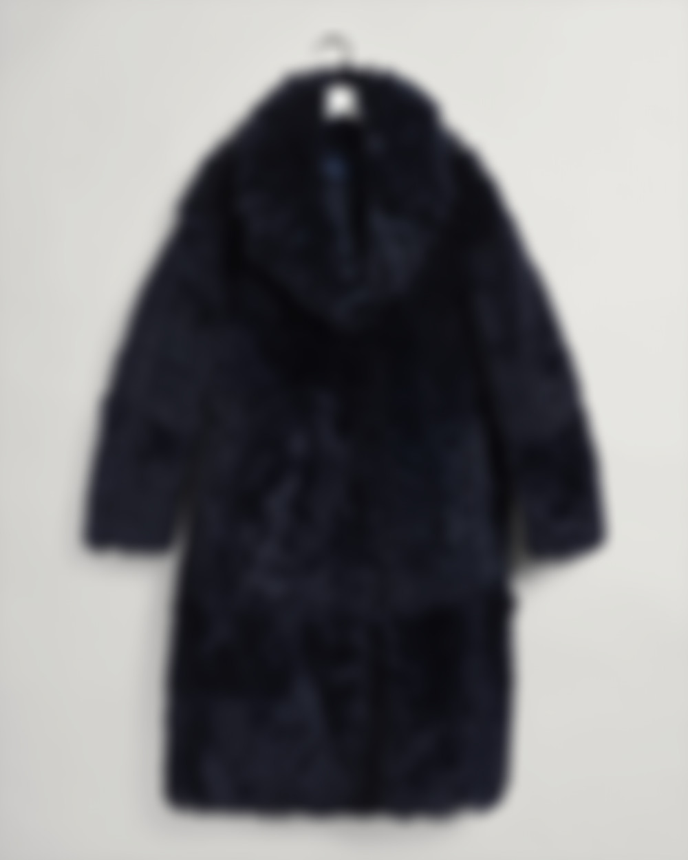 D2. SHEARLING OVERSIZED COAT