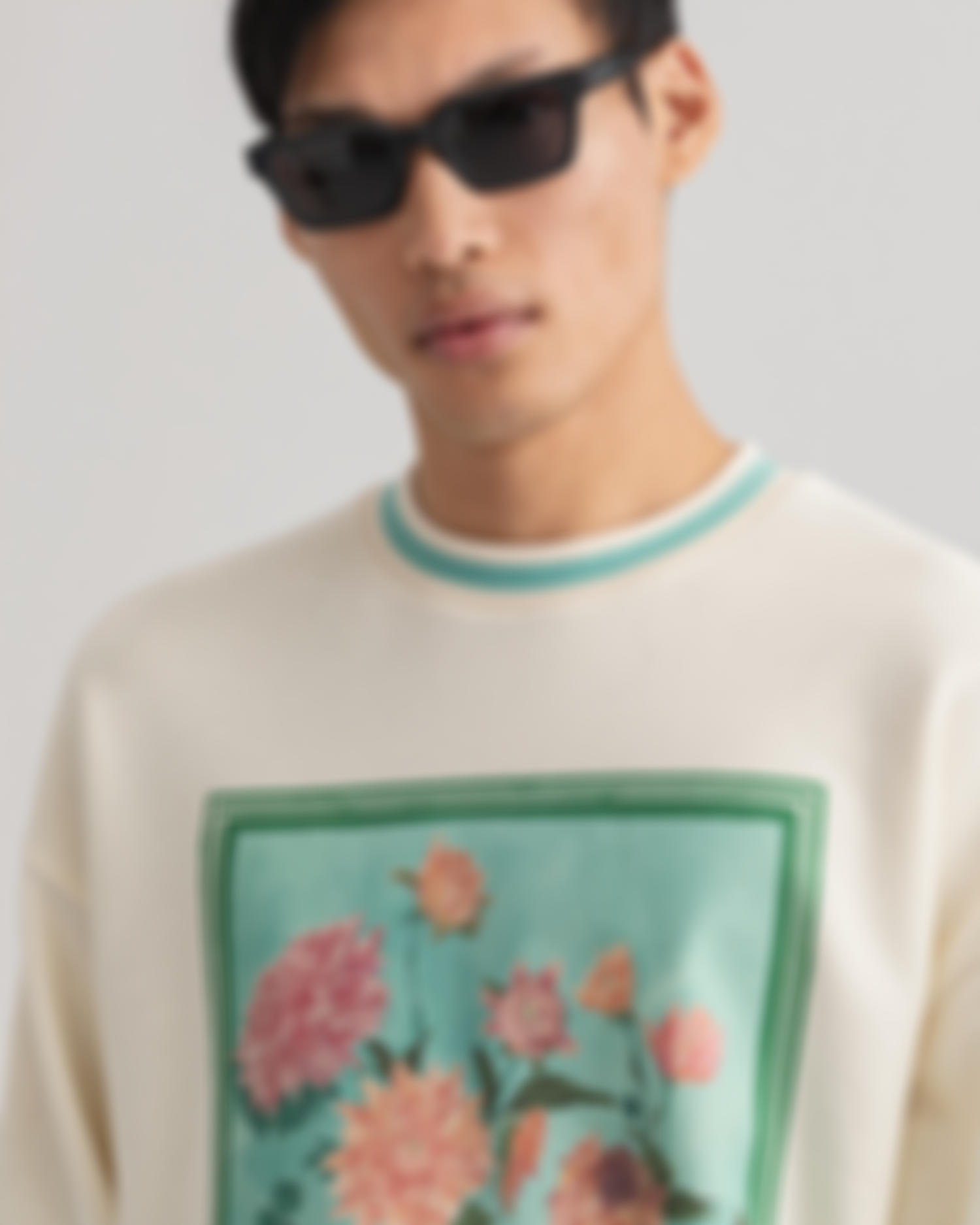 D2. DAHLIA PRINT C-NECK SWEAT