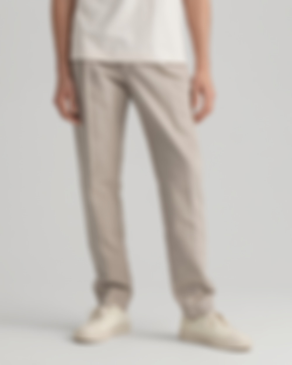 D2. TAPERED PLEAT CHINOS