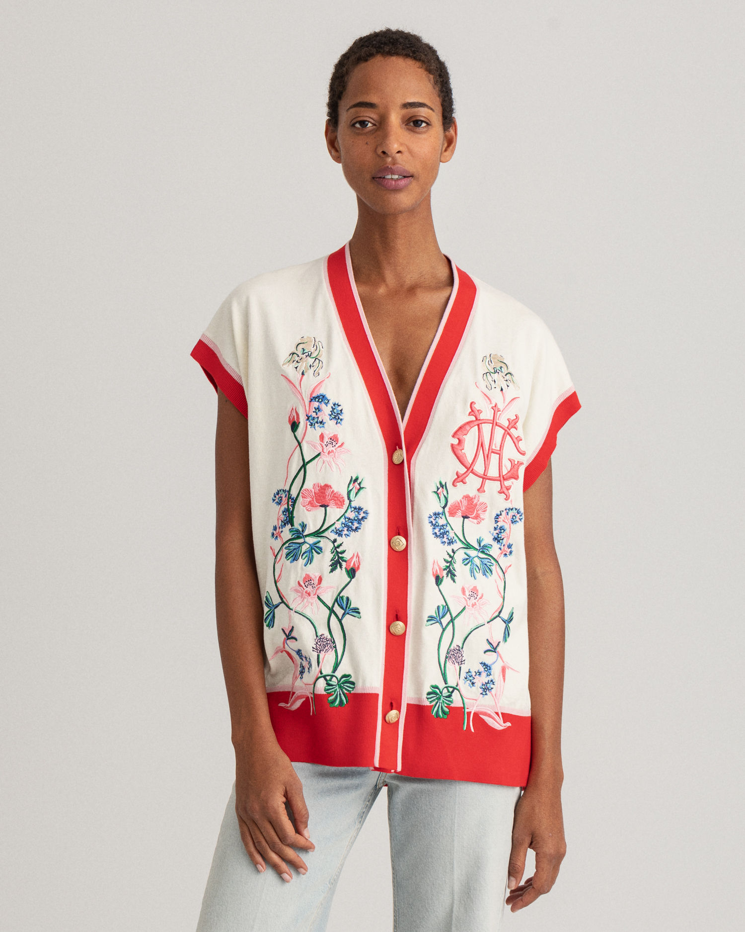 D1. FLORAL MONOGRAM EMB VEST