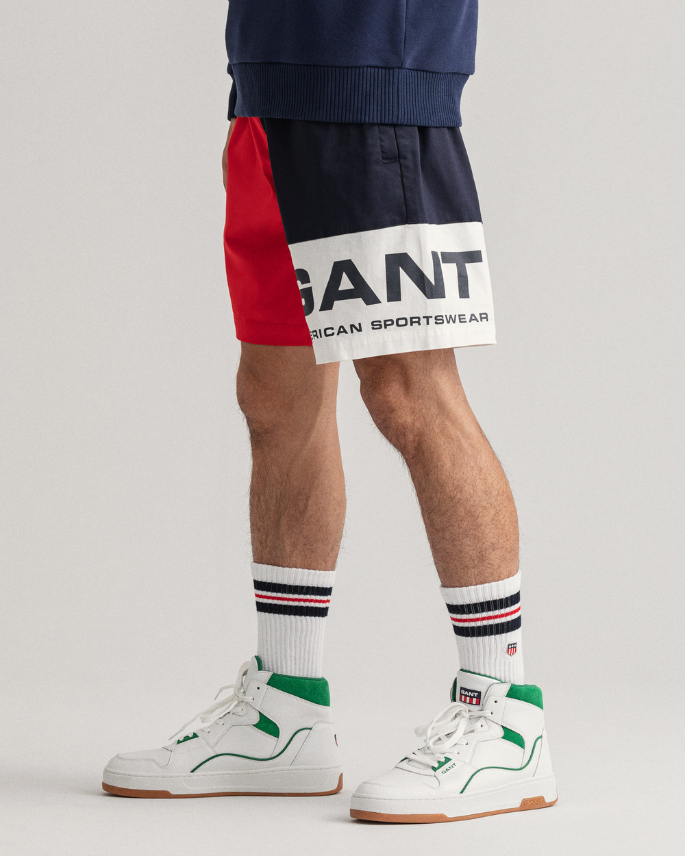 Colorblock Shorts med Retro Shield-logo