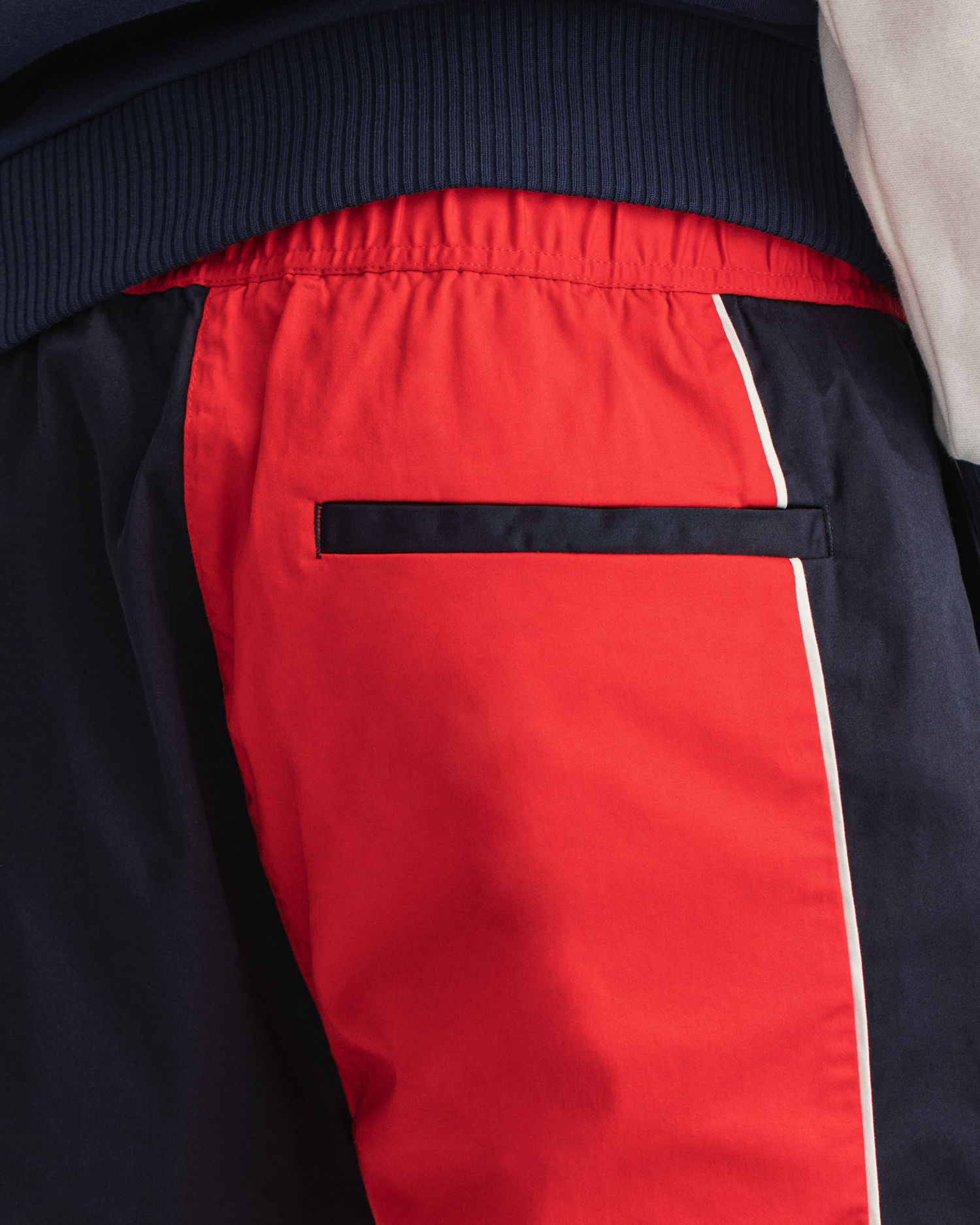 Colorblock Shorts med Retro Shield-logo