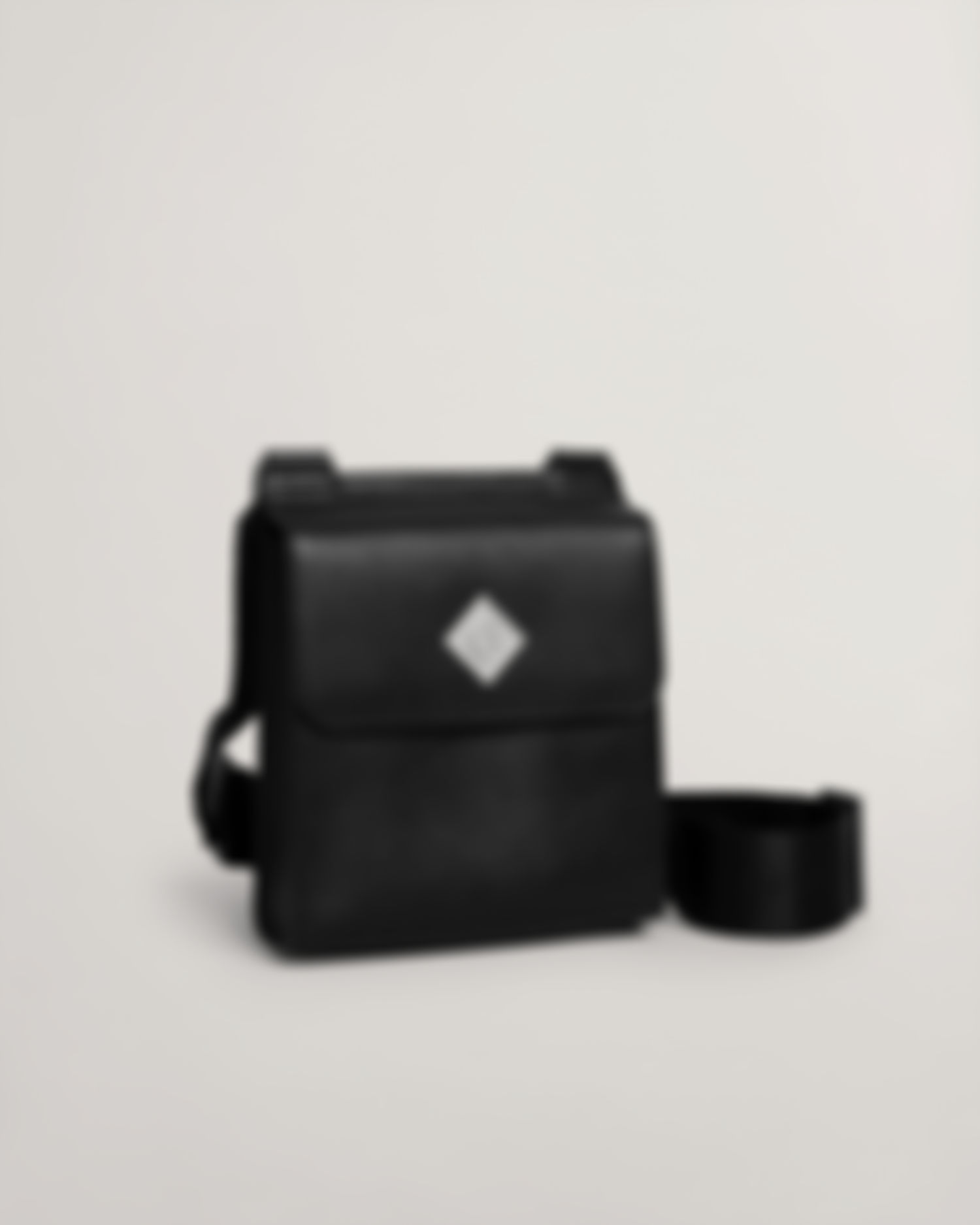 Icon G Messenger Bag i skinn