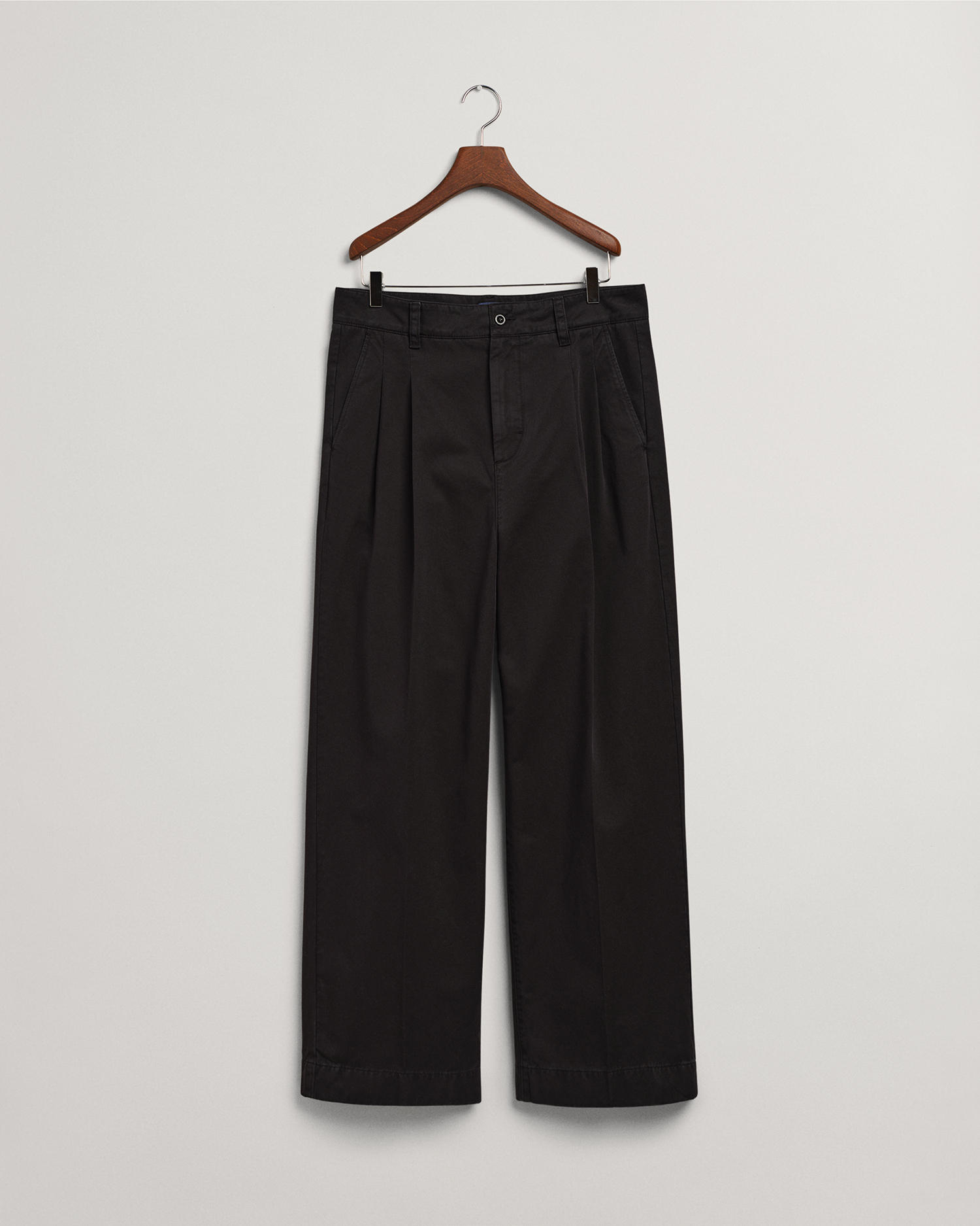 Pleated Volume Chinos