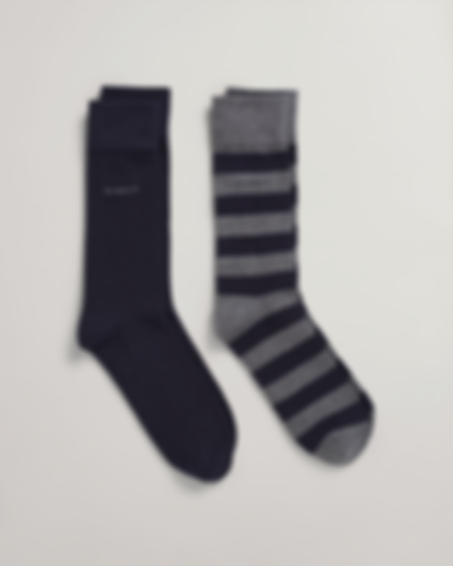 2-Pack Barstripe And Solid Socks