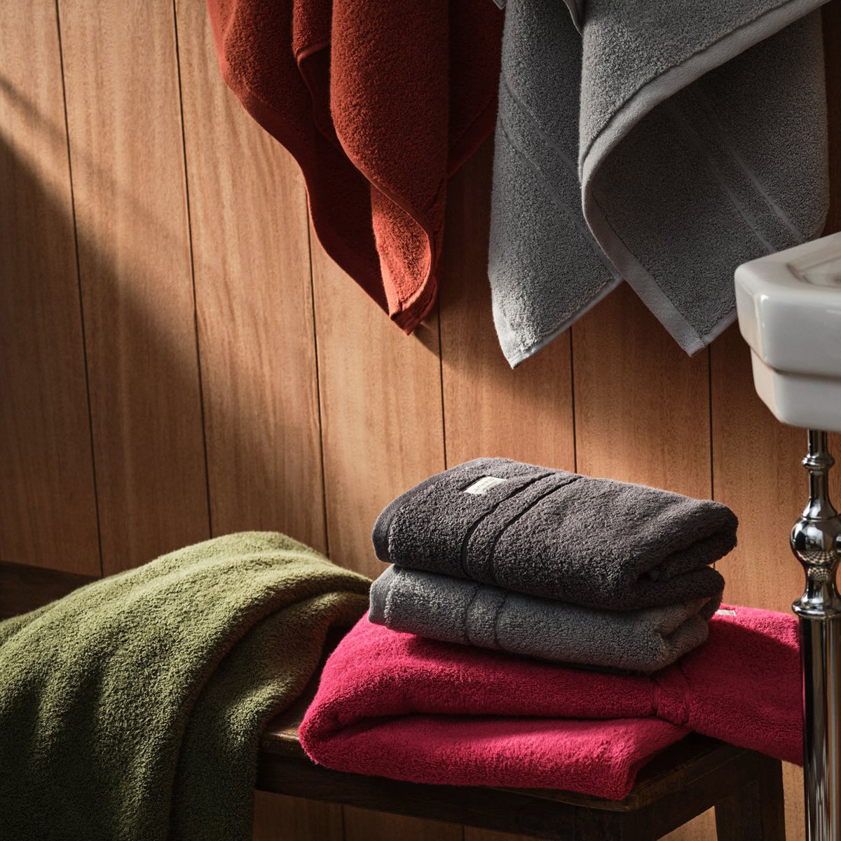 Håndklær | Baderom | GANT sin offisielle nettbutikk | GANT Norge | Den  offisielle nettbutikken