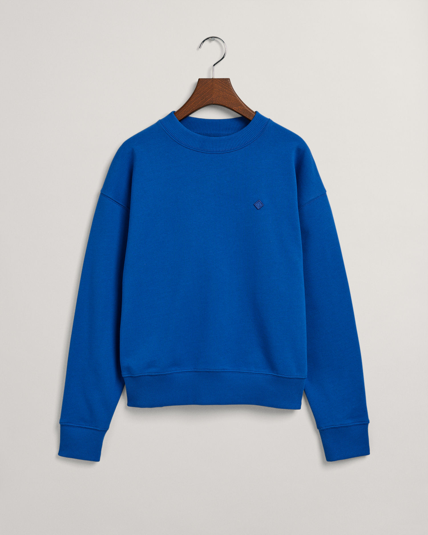 D2. ICON G ESSENTIAL C-NECK SWEAT