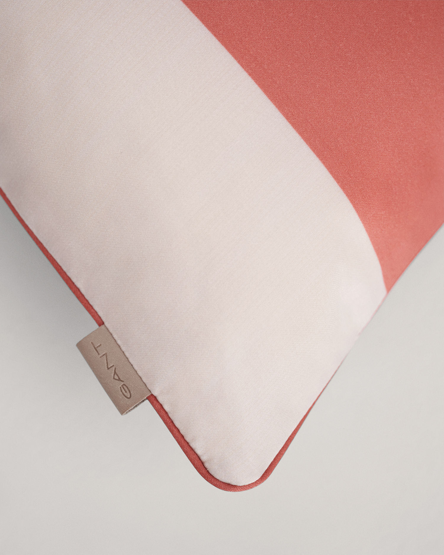 BOLD STRIPE CUSHION