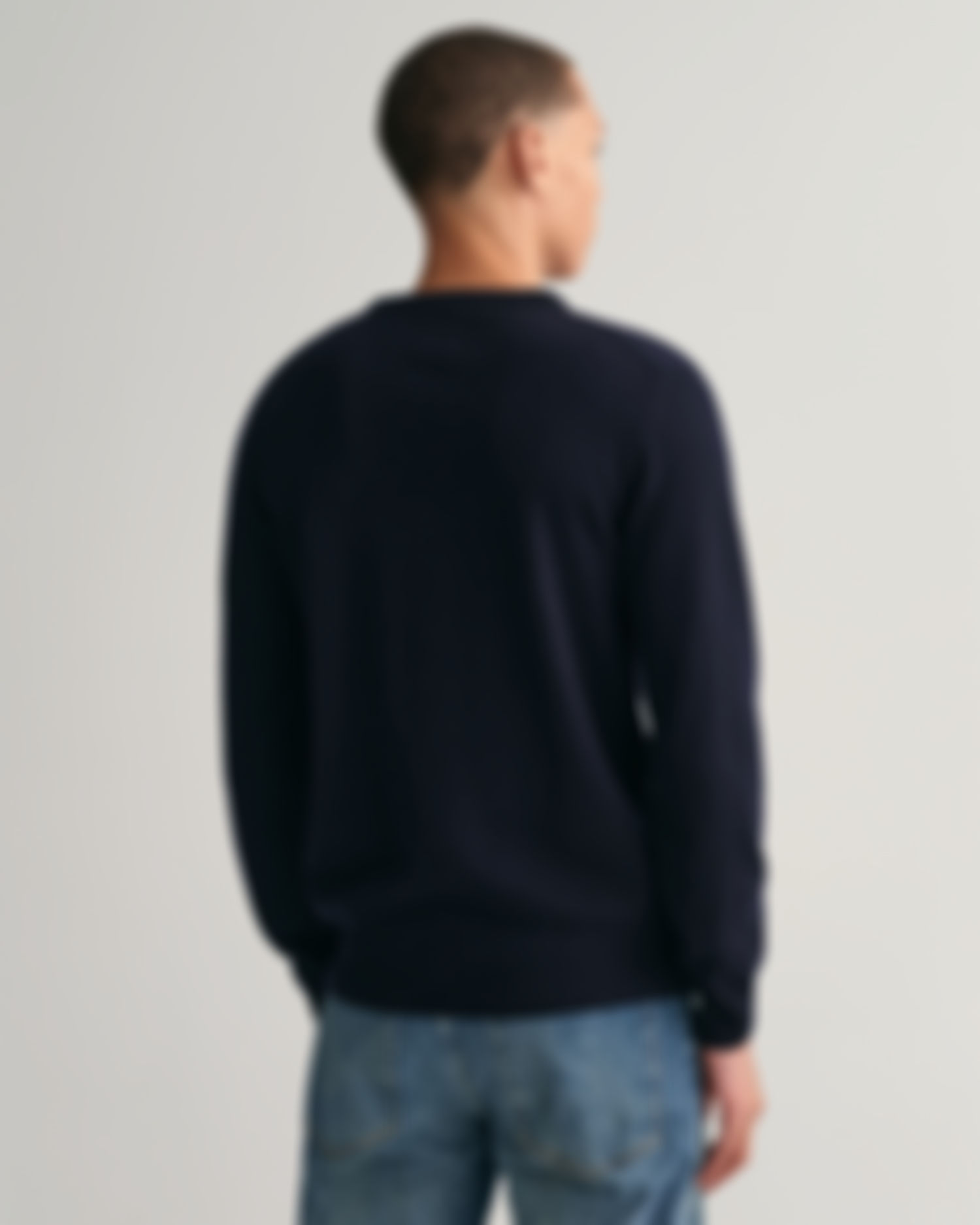 SUPERFINE LAMBSWOOL C-NECK