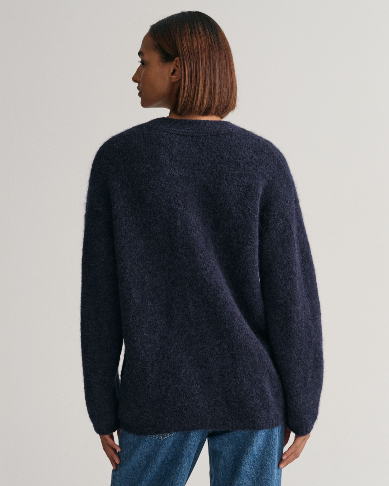 <p>Hårete teksturerte cardigan med V-hals </p>