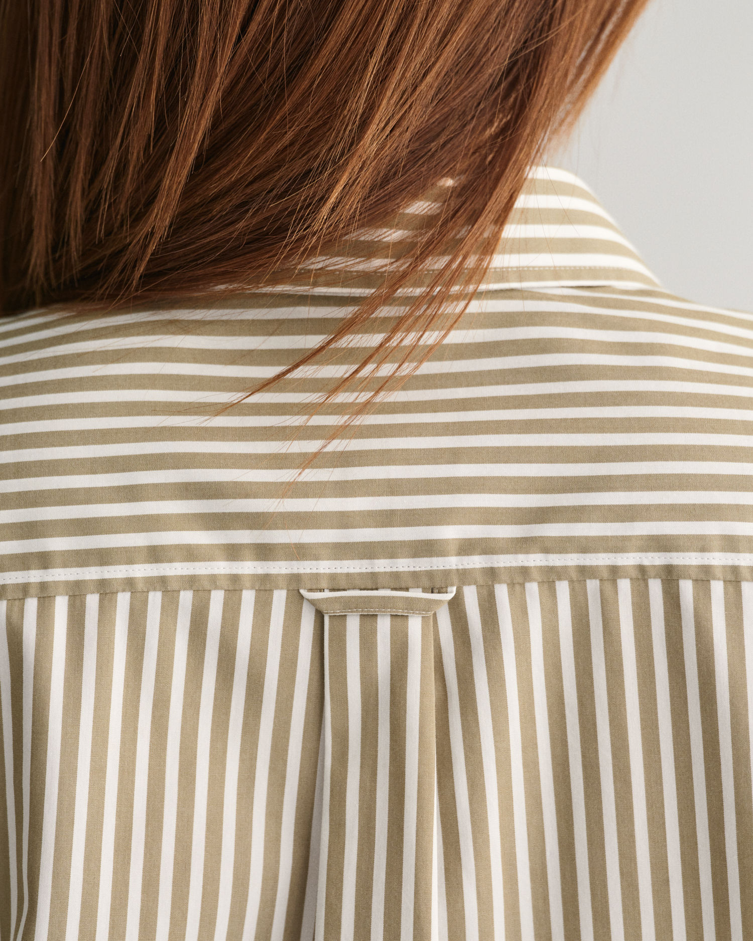 Poplinskjorte med striper og regular fit