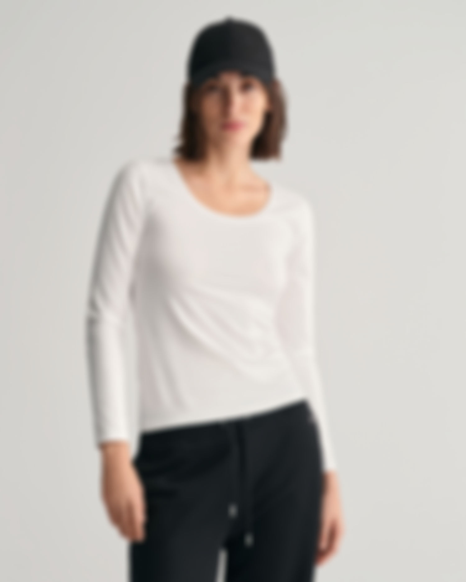 Longsleeve med scoop-neck