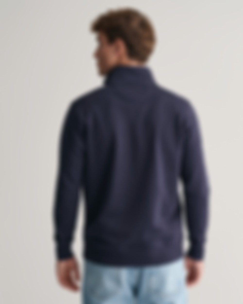 Collegegenser med høy hals og half-zip