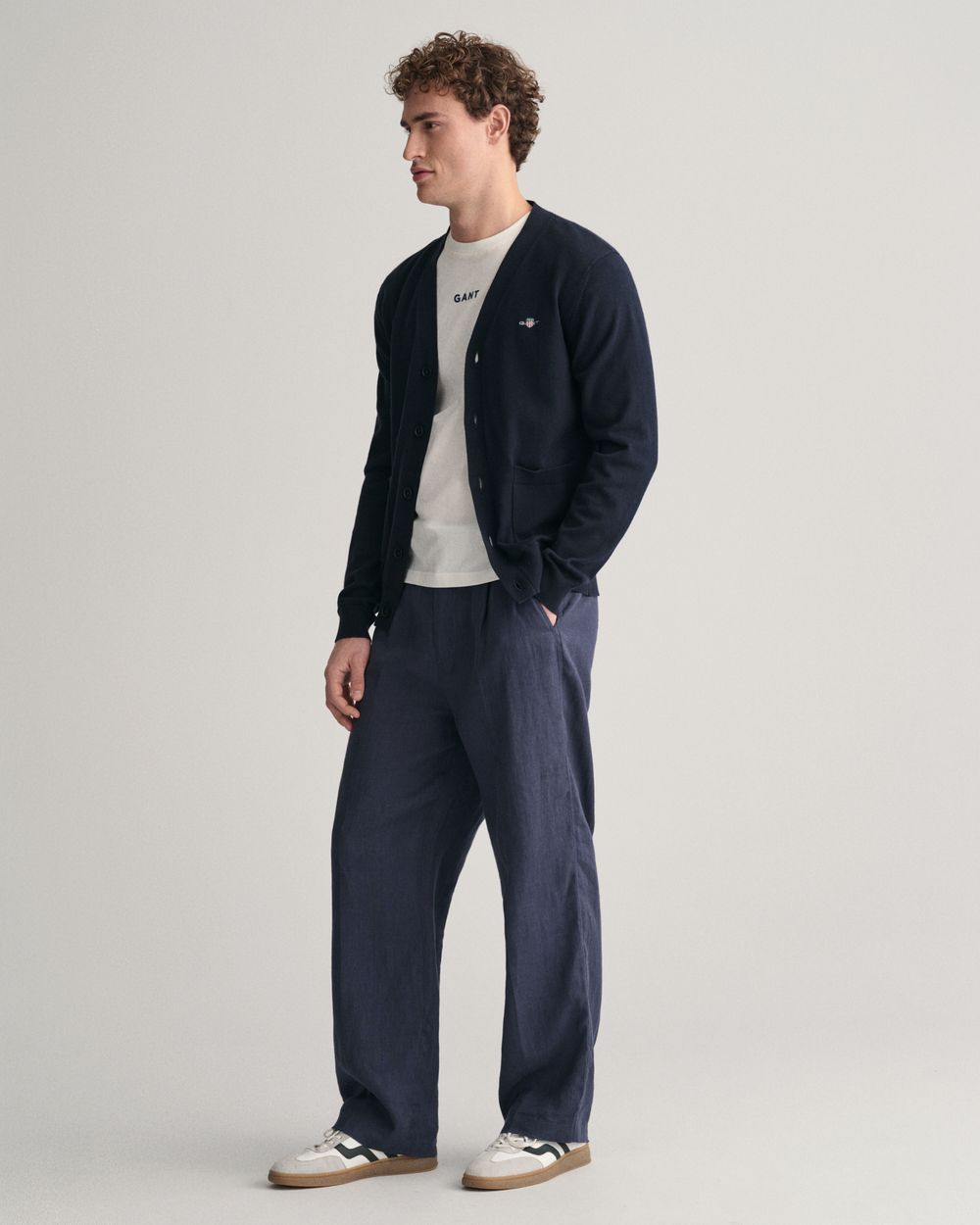CARGENNA - Strikbluse med V-hals