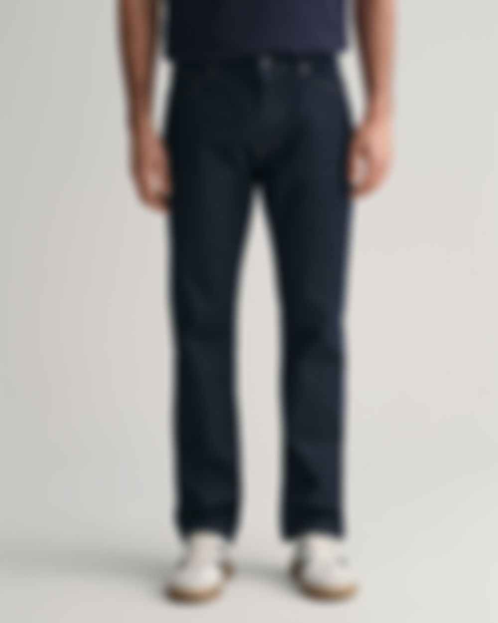 Gant Men Solid Regular Fit Jeans