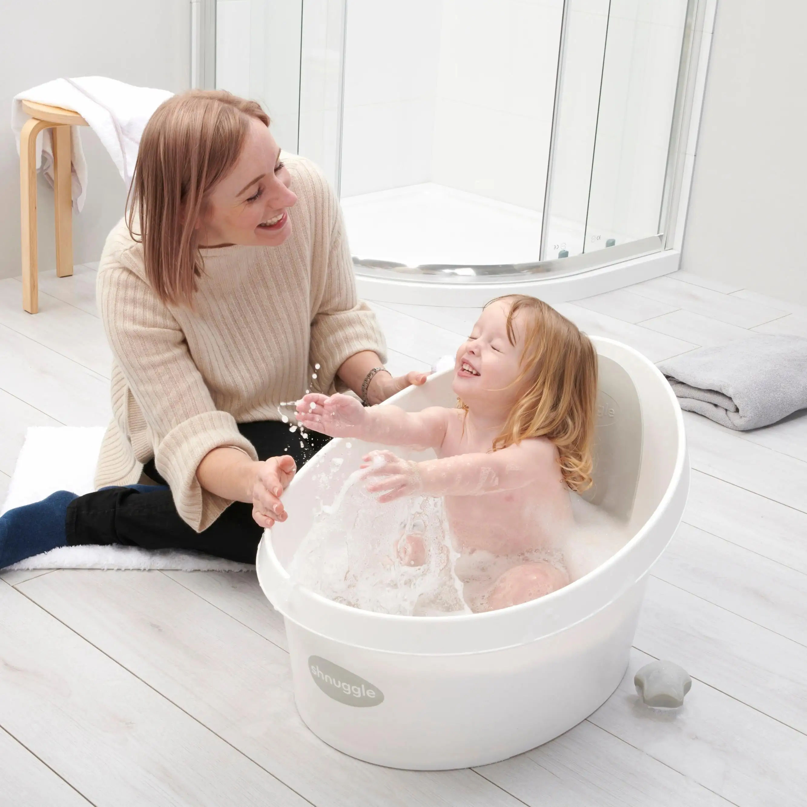 BEABA by Shnuggle Toddler Bath Tub image 2