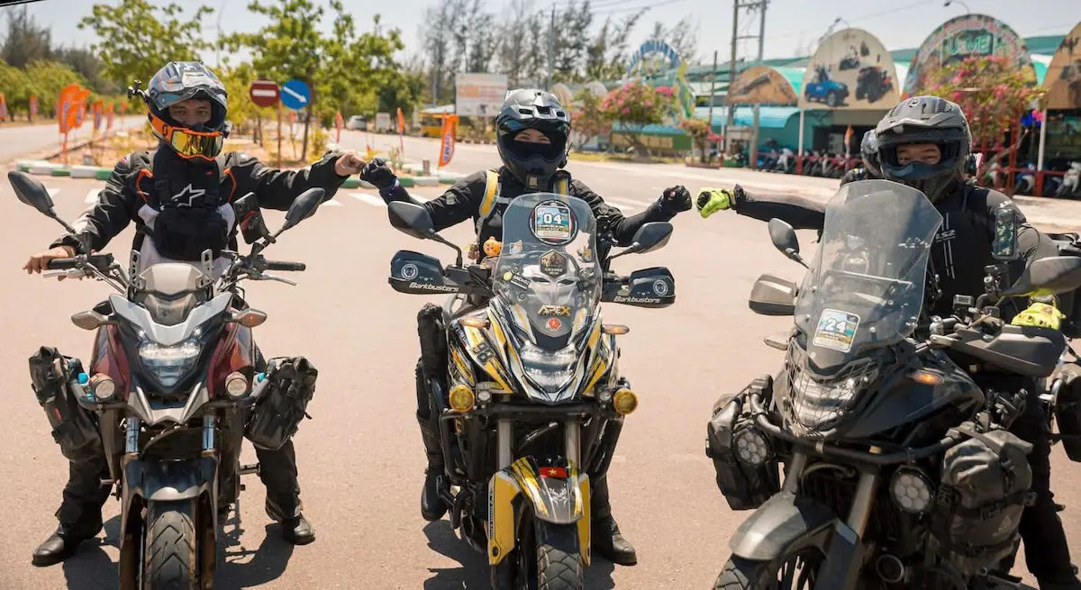 3 bikes in central highlands of vietnam - on-road adventures are teh best motorbike tour options suitable for long distance riding, on bmw gs, cb500, organized by IRTouring, a motorbike tour operator based in Hanoi, Vietnam, in 2026-7
