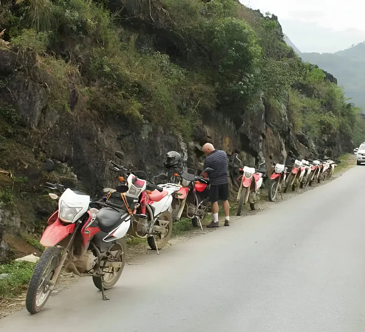 9 Day Northwest Vietnam Motorbike Tour: Hanoi to Thac Ba
