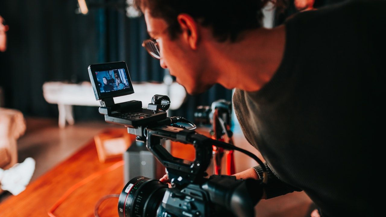 Perbedaan Videografi dan Sinematografi yang Perlu Kamu Ketahui