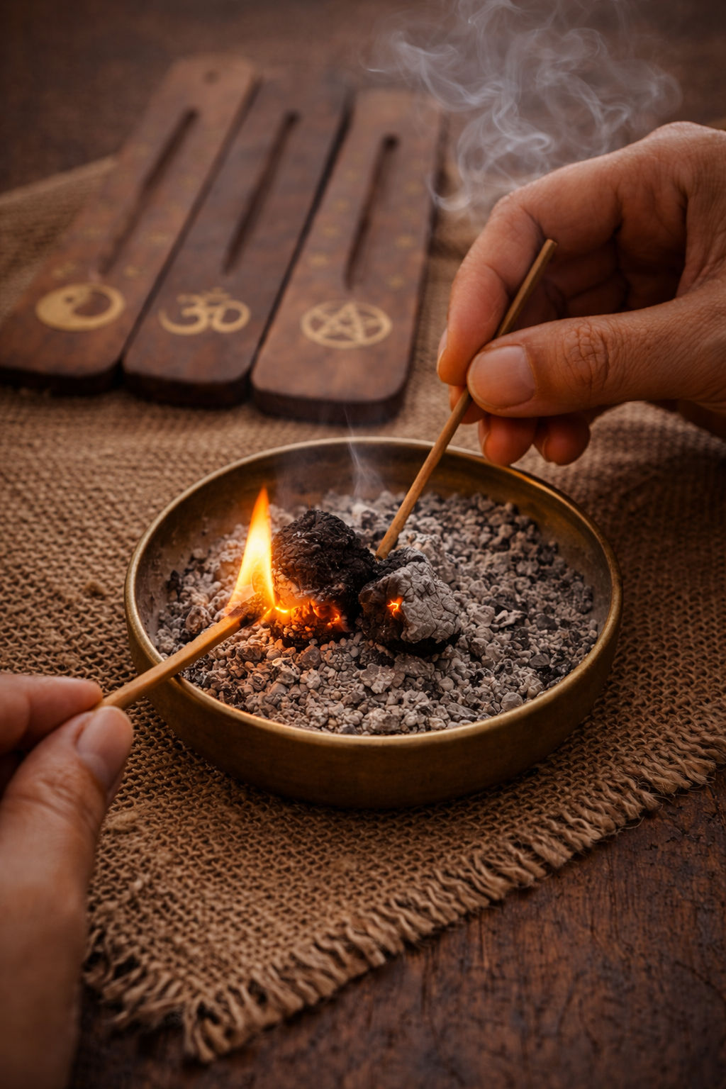 Ritual Basics — Wooden Incense Holder — Natural wood, Incense Holder — Jhōlâ