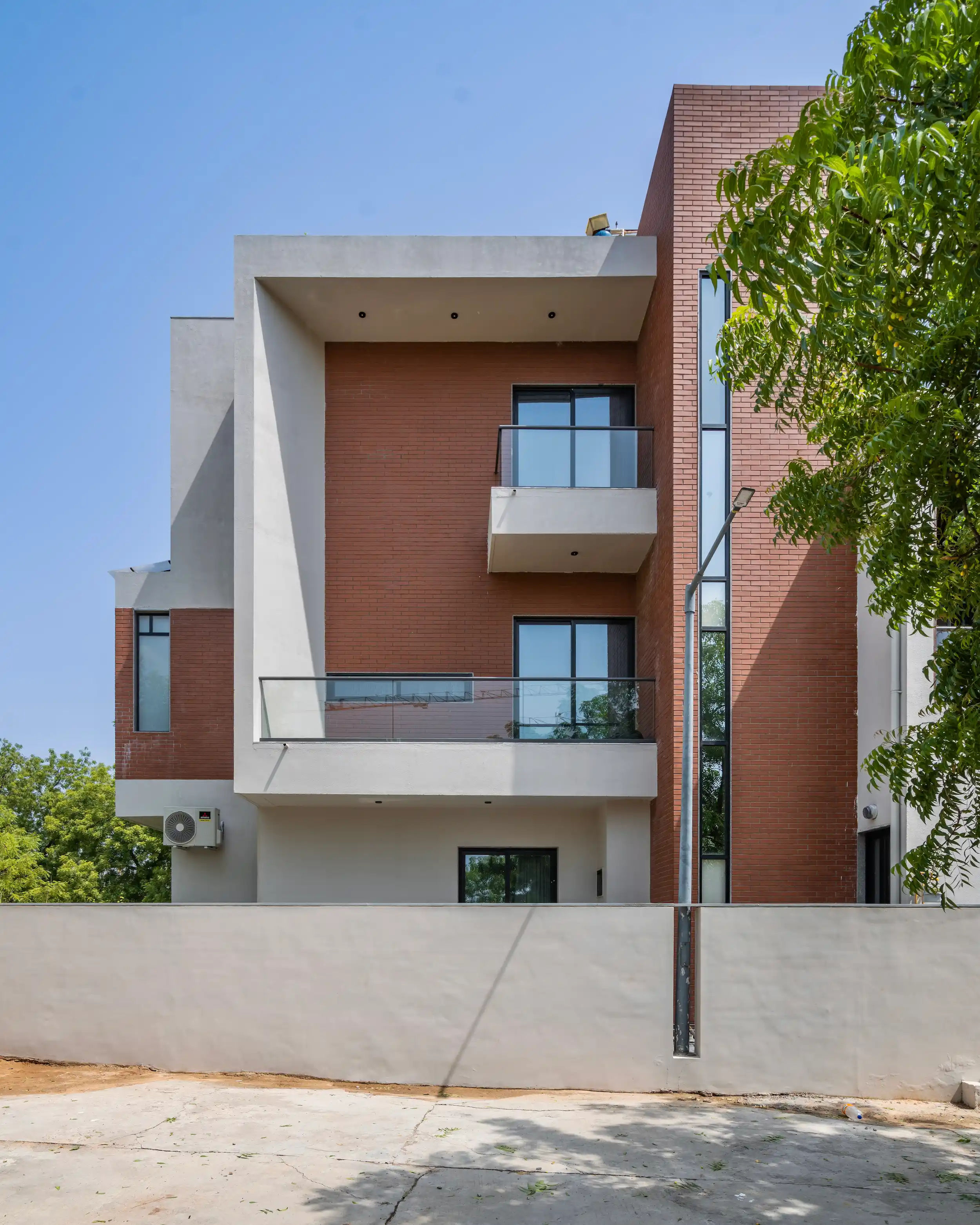 PT house - Image 2