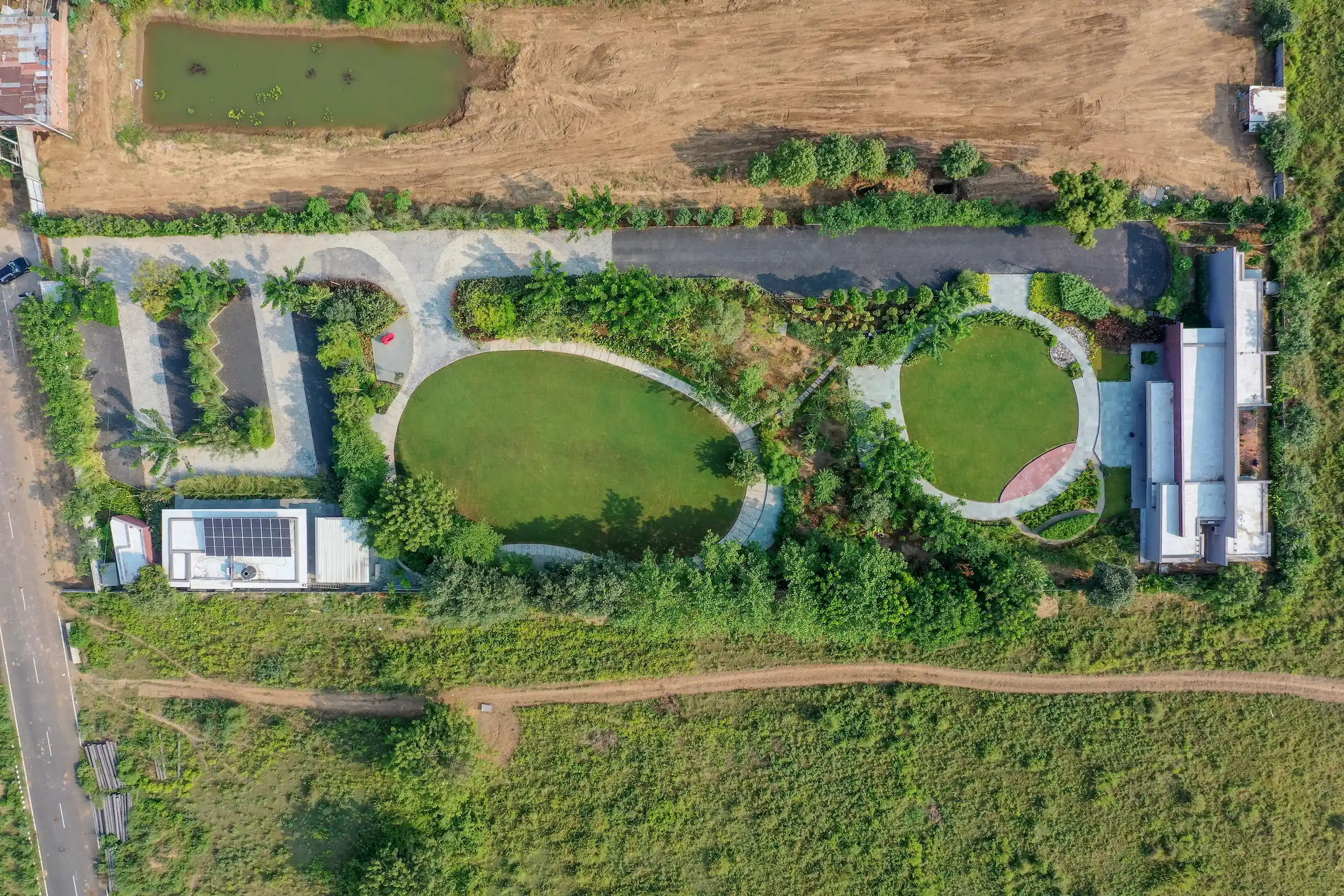 the parallel house - Image 1
