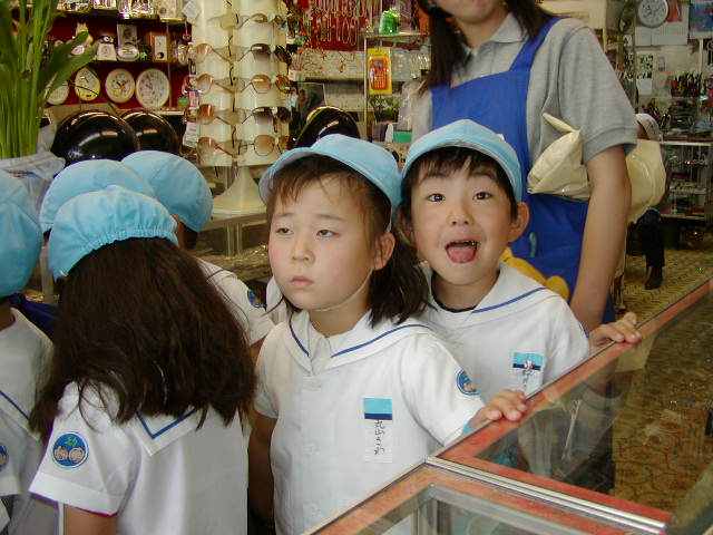 お店見学の様子2