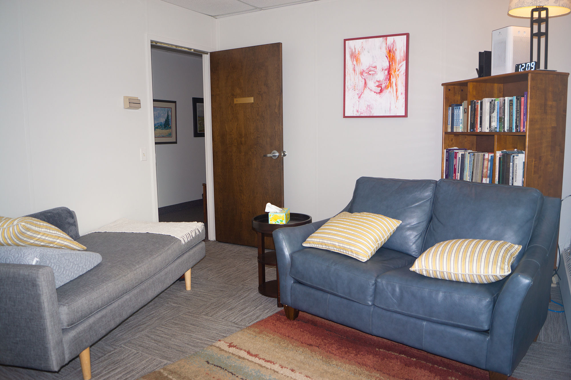 Dr. Lembaris's Rochester office.