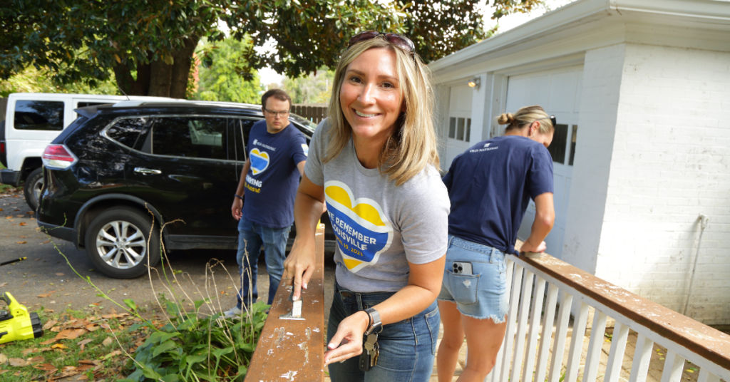 Old National Bank volunteers