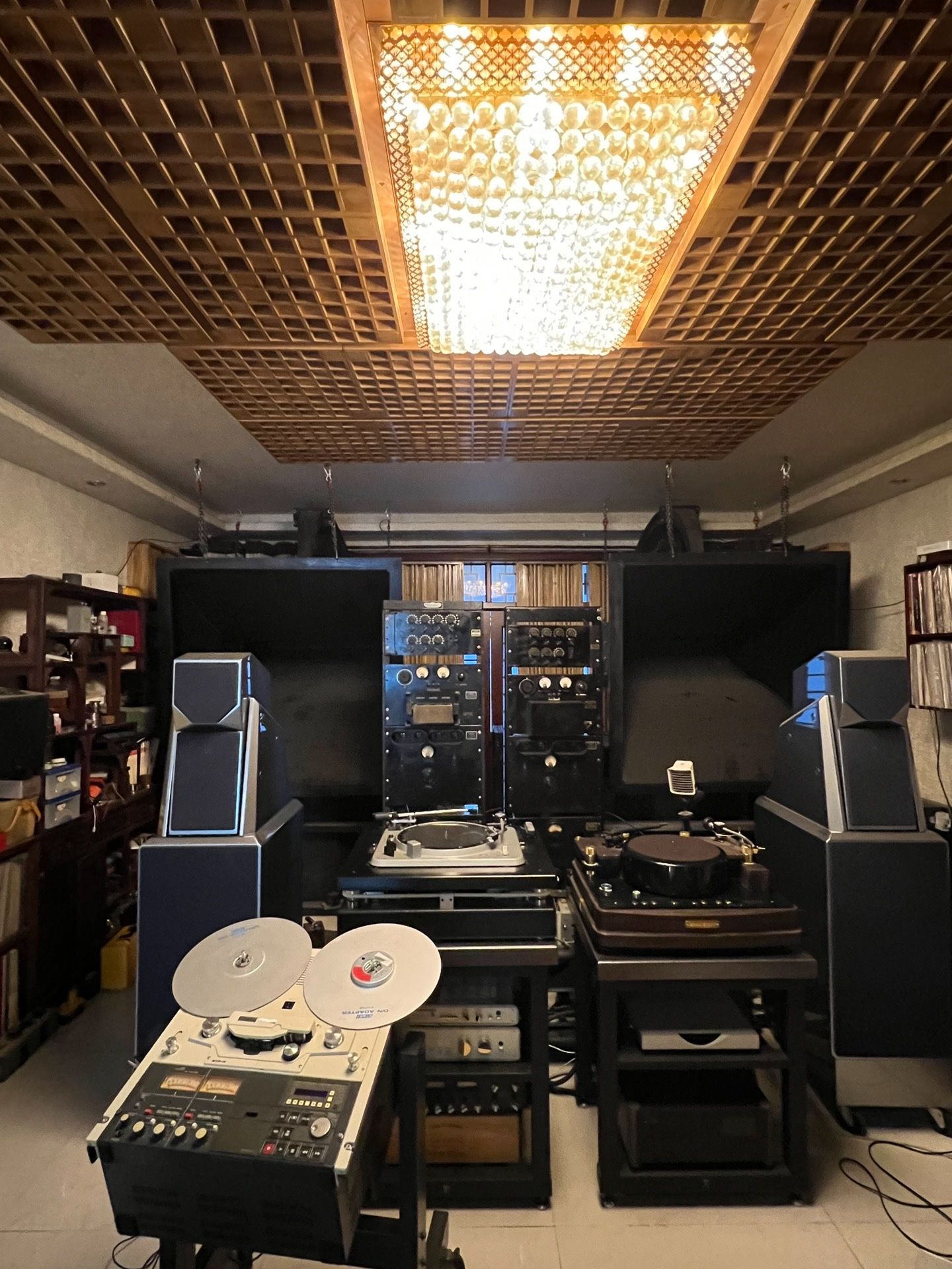 比較整套出售分組出售與逐件拆售 Hi-Fi 系統的決策矩陣