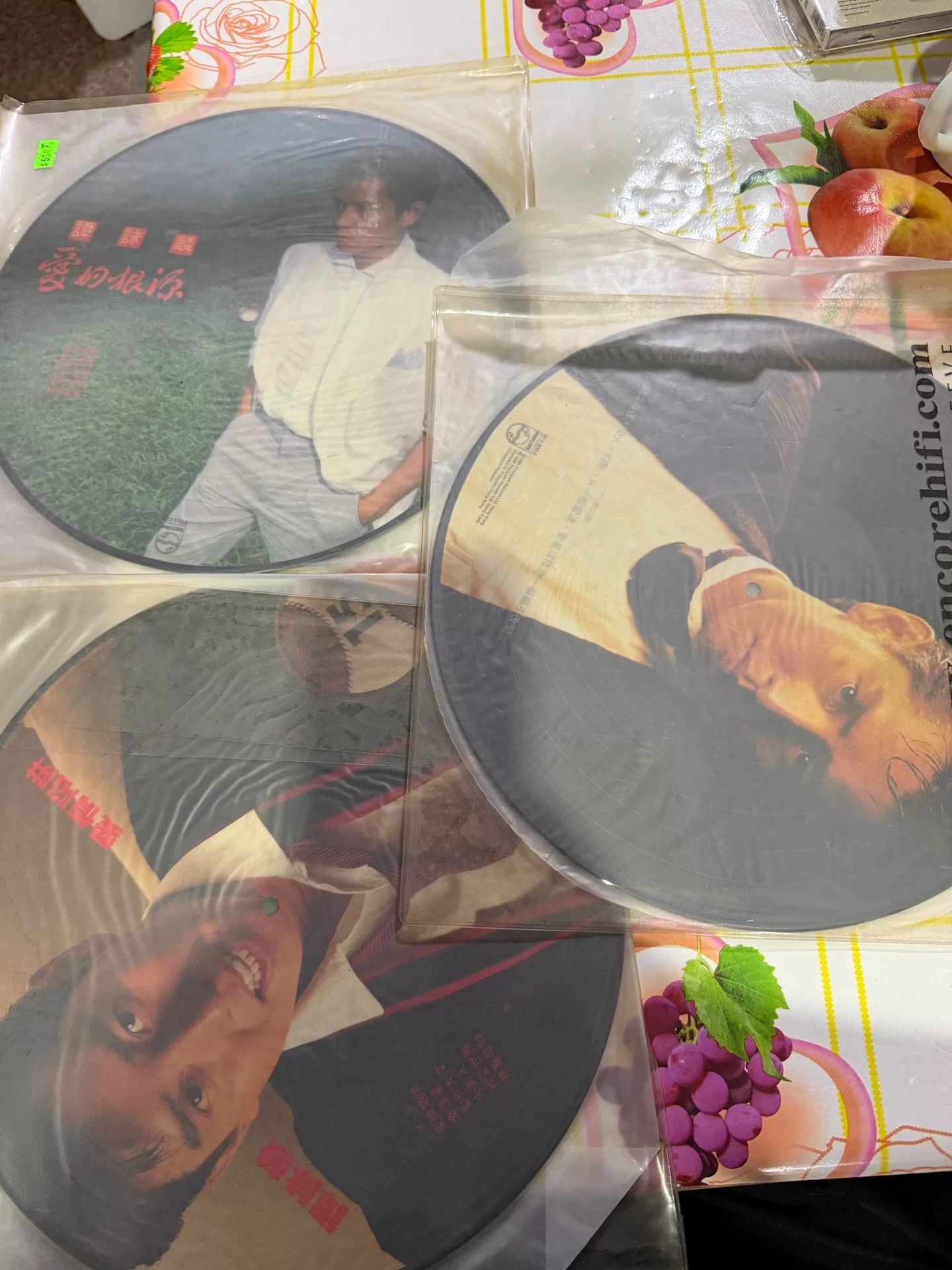 拍攝黑膠Dead Wax手刻與機印Matrix Runout完整字串
