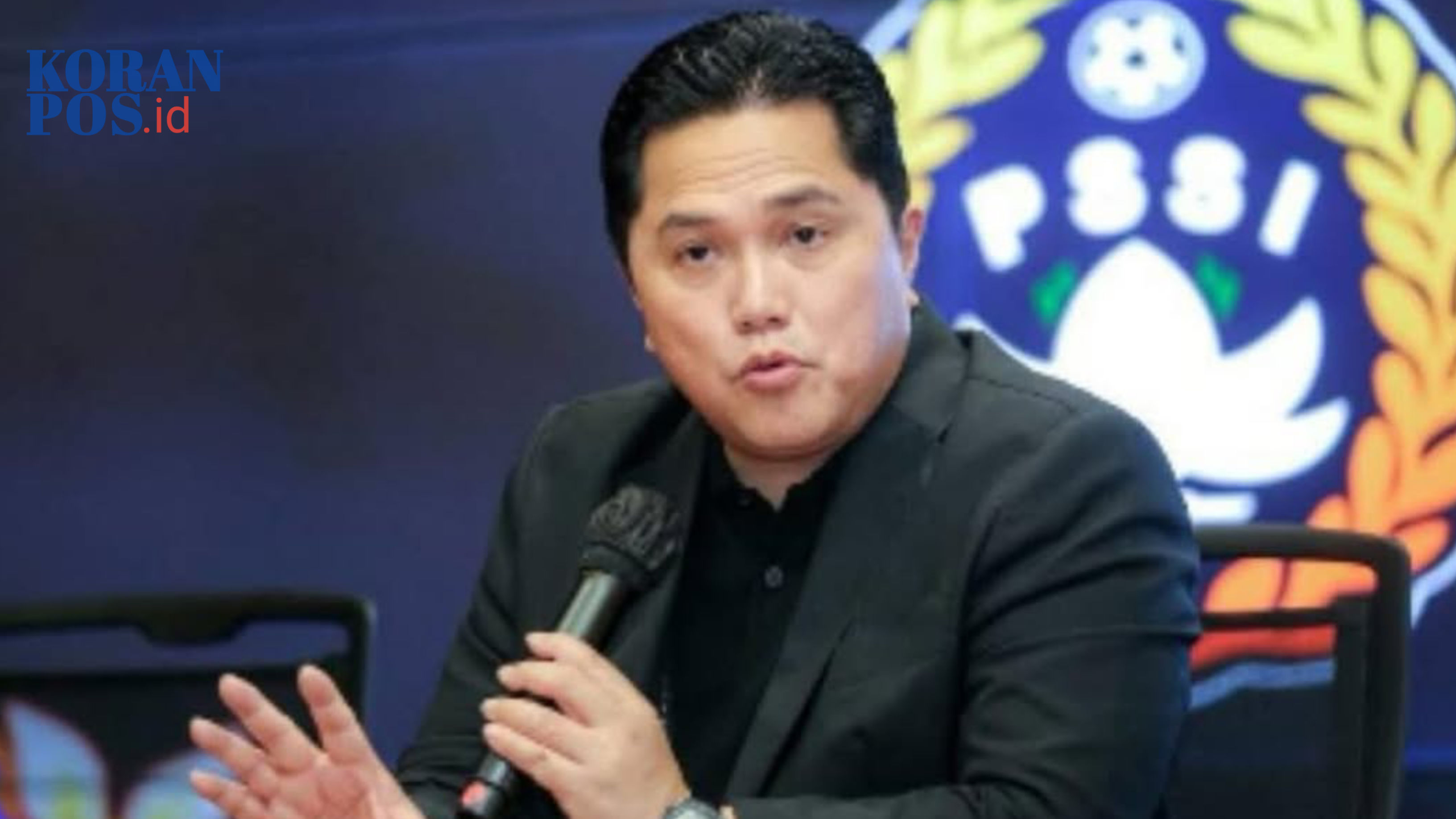 Ketua Umum PSSI Erick Thohir saat memberikan keterangan pers mengenai integrasi Federasi Futsal Indonesia ke bawah naungan PSSI demi kemajuan prestasi olahraga nasional.