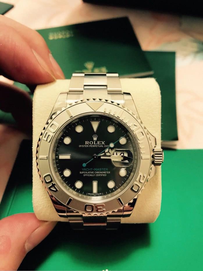 普通 Yacht-Master 實拍，具日期顯示而沒有 Yacht-Master II 倒數計時布局