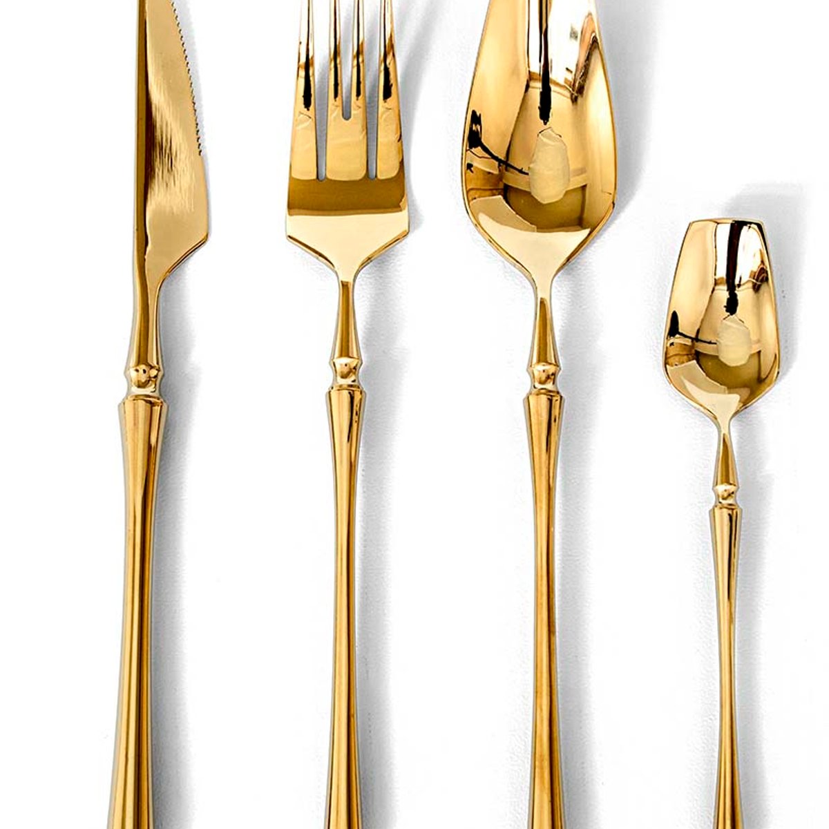 SET CUBIERTOS 16 PZ 4 PTOS QUADR/GOLD