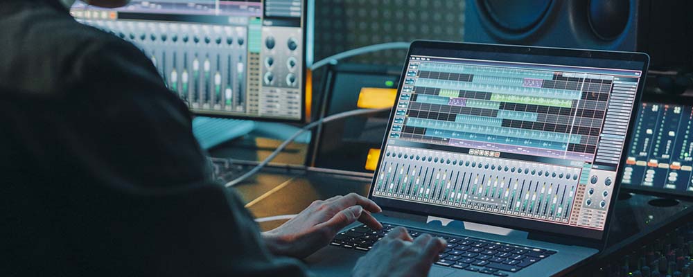 Audio mixing console in Soundabode studio