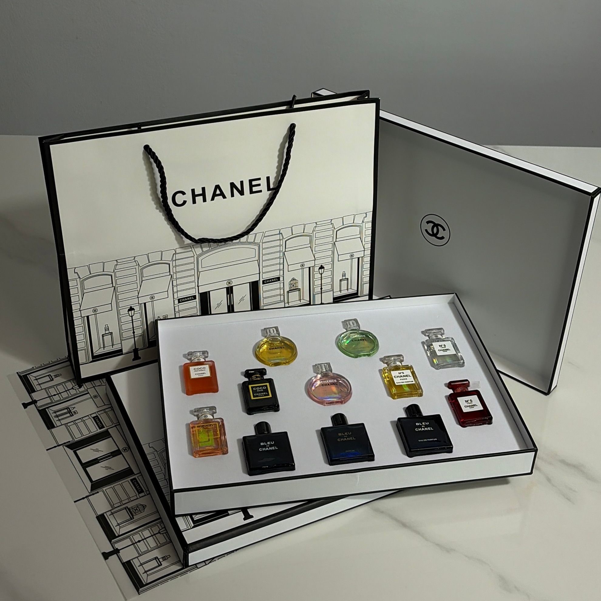 CHANEL 12 in 1 Mini Perfume - view 2