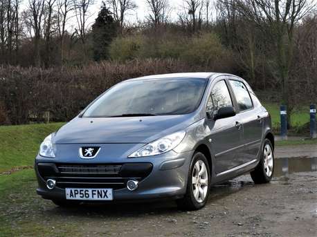 PEUGEOT 307