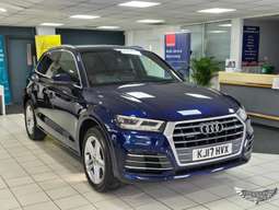 AUDI Q5 