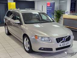 VOLVO V70 