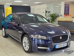 JAGUAR XF 