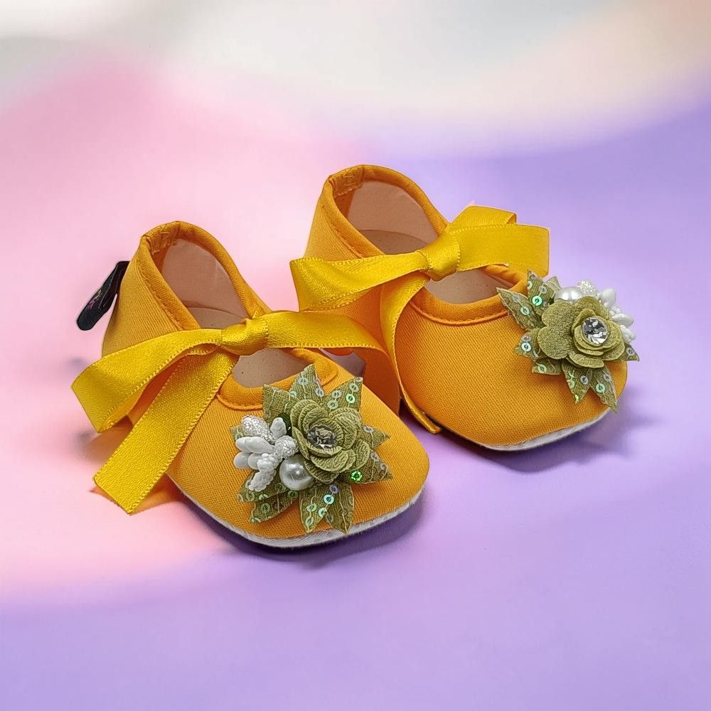 Rsmart, Baby Girls & boy Soft Sole Shoes – Yellow Floral Design