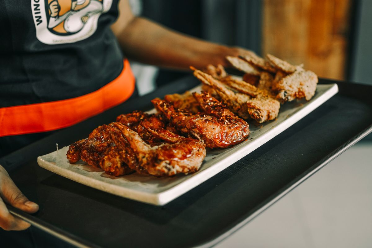 Where to Eat in Jennings, MO &mdash; local restaurants and where to eat