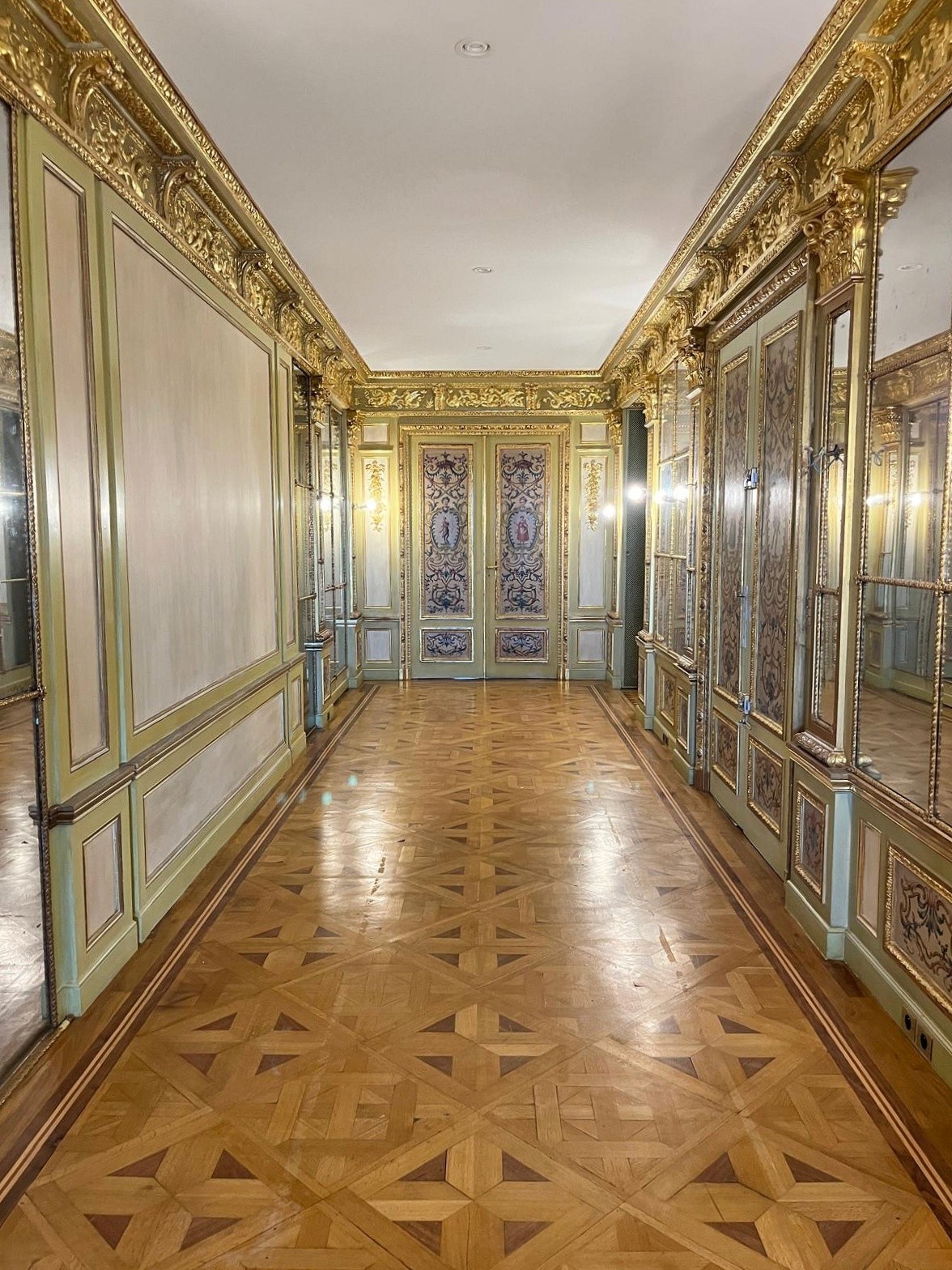 Détail des faux marbres